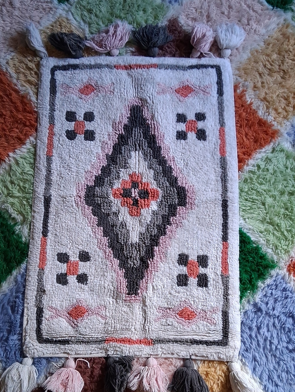 Geometric Bathroom Rug/ Bath Mat in Pink, Gray and Black